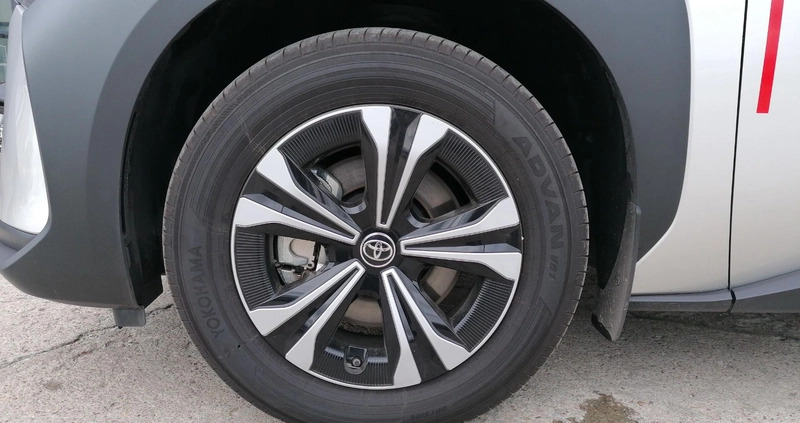 Toyota bZ4X cena 194900 przebieg: 3496, rok produkcji 2022 z Grudziądz małe 301